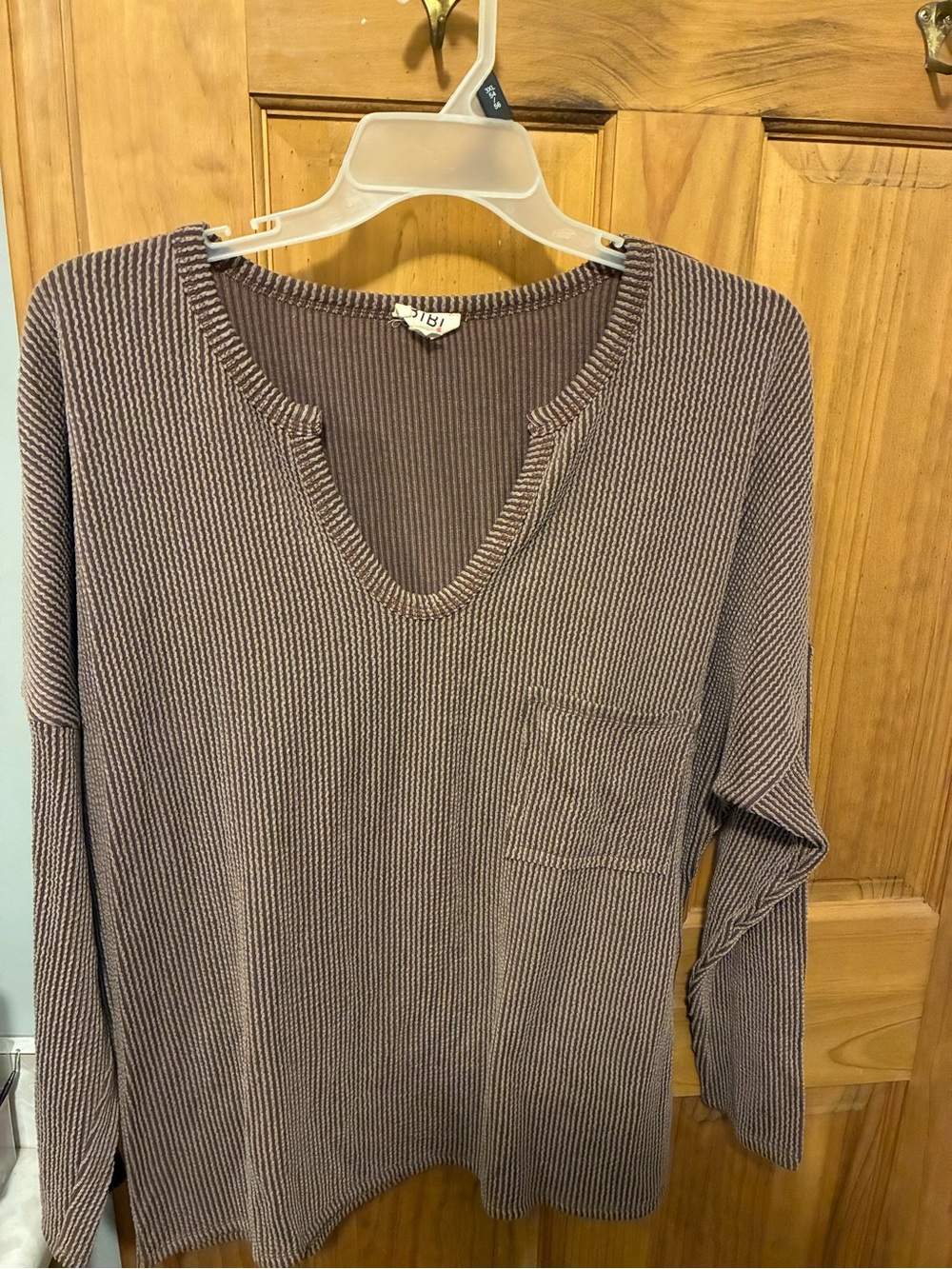 BiBi Ribbed V-Neck Long Sleeve Pocket Top